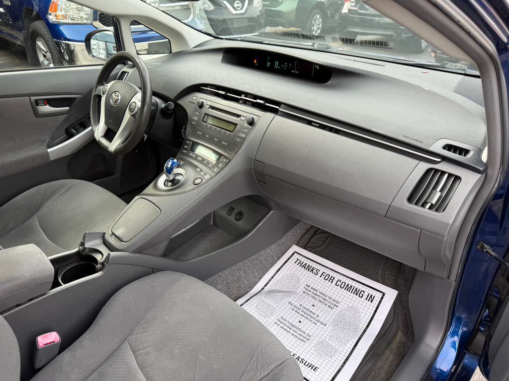 2010 Toyota Prius Image 15