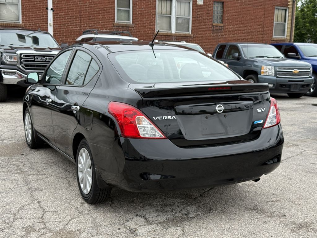 2013 Nissan Versa Image 5