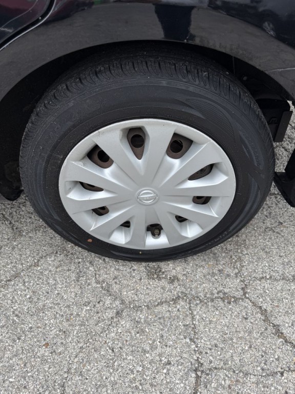2013 Nissan Versa Image 23