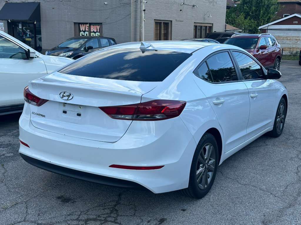 2017 Hyundai Elantra Image 7