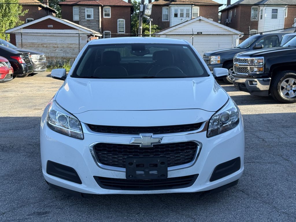 2014 Chevrolet Malibu Image 2