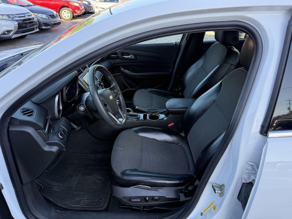 2014 Chevrolet Malibu Image 12