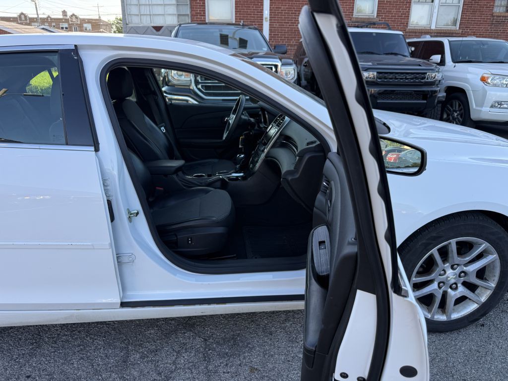 2014 Chevrolet Malibu Image 18