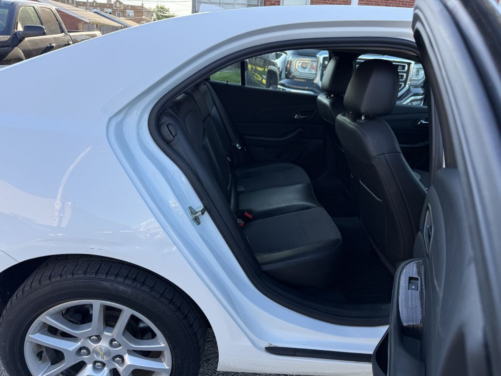 2014 Chevrolet Malibu Image 23