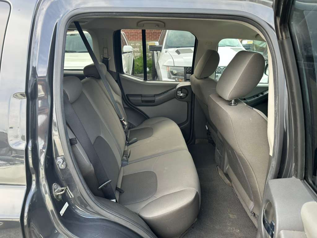 2011 Nissan Xterra Image 21