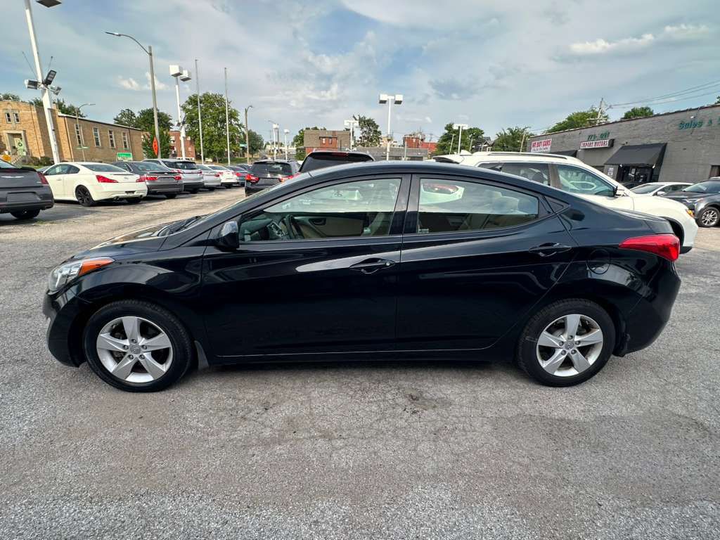 2013 Hyundai Elantra Image 6