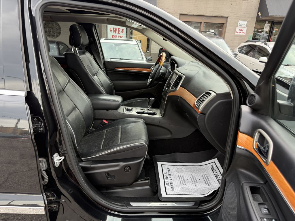 2012 Jeep Grand Cherokee Image 19