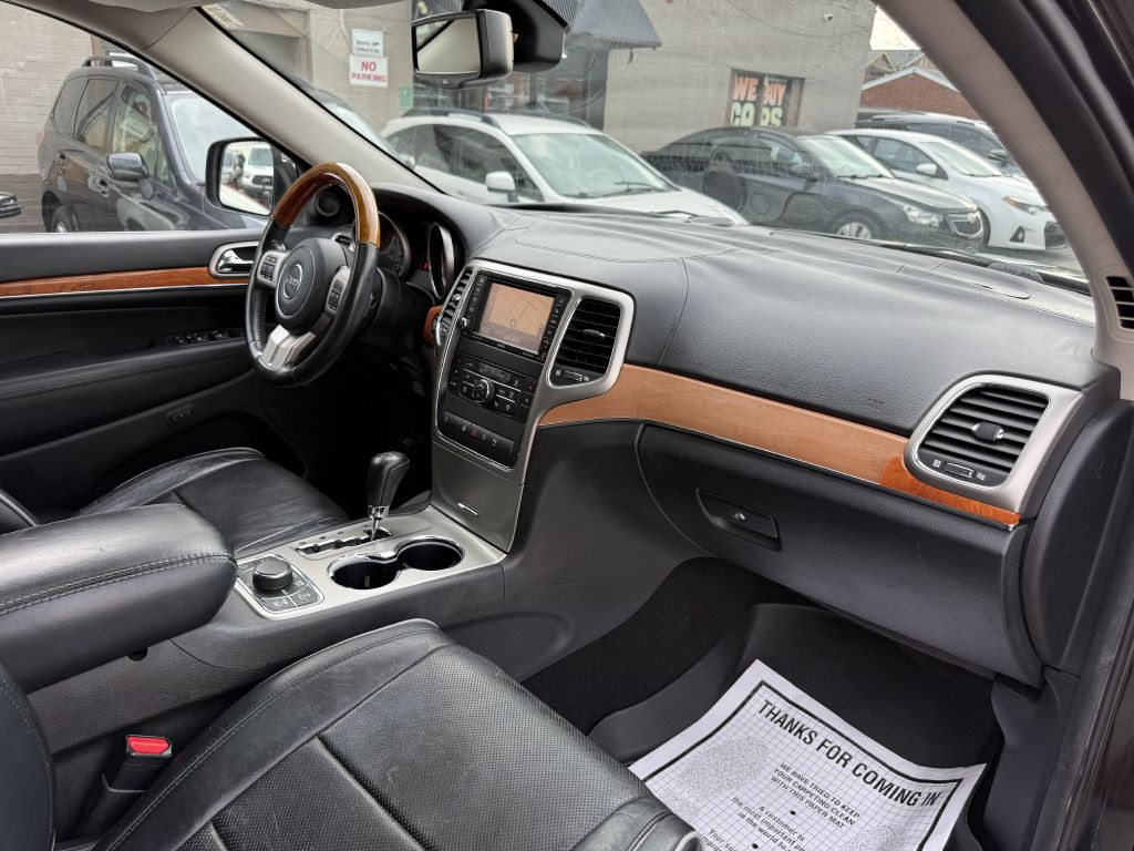 2012 Jeep Grand Cherokee Image 21
