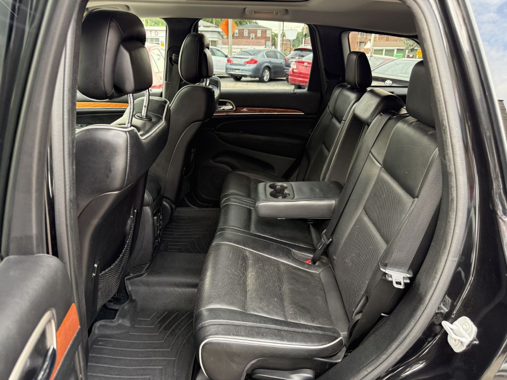 2012 Jeep Grand Cherokee Image 24