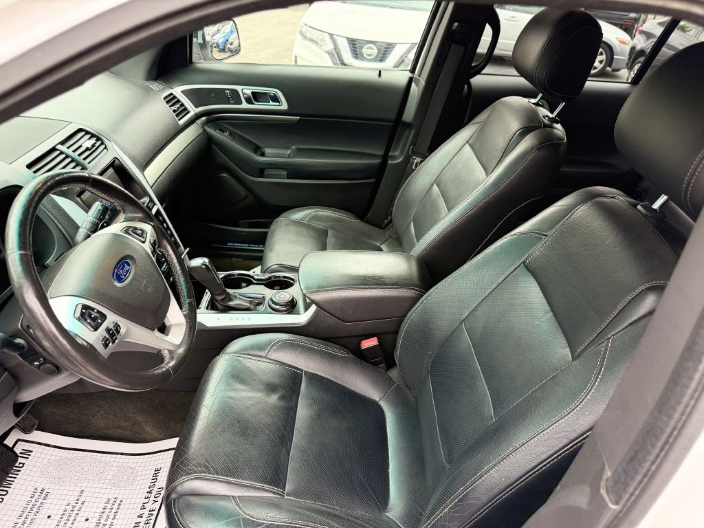 2015 Ford Explorer Image 13