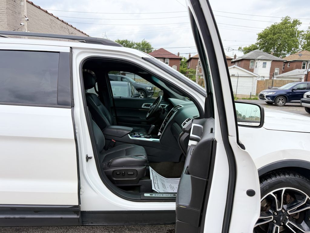 2015 Ford Explorer Image 18