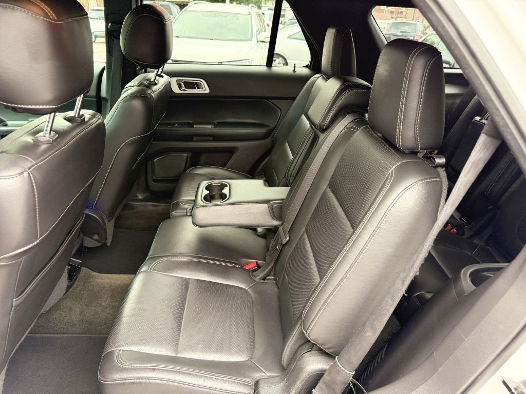 2015 Ford Explorer Image 25