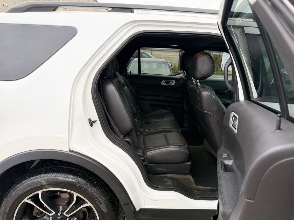 2015 Ford Explorer Image 27