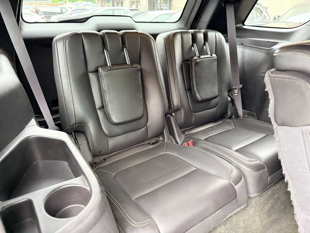 2015 Ford Explorer Image 29