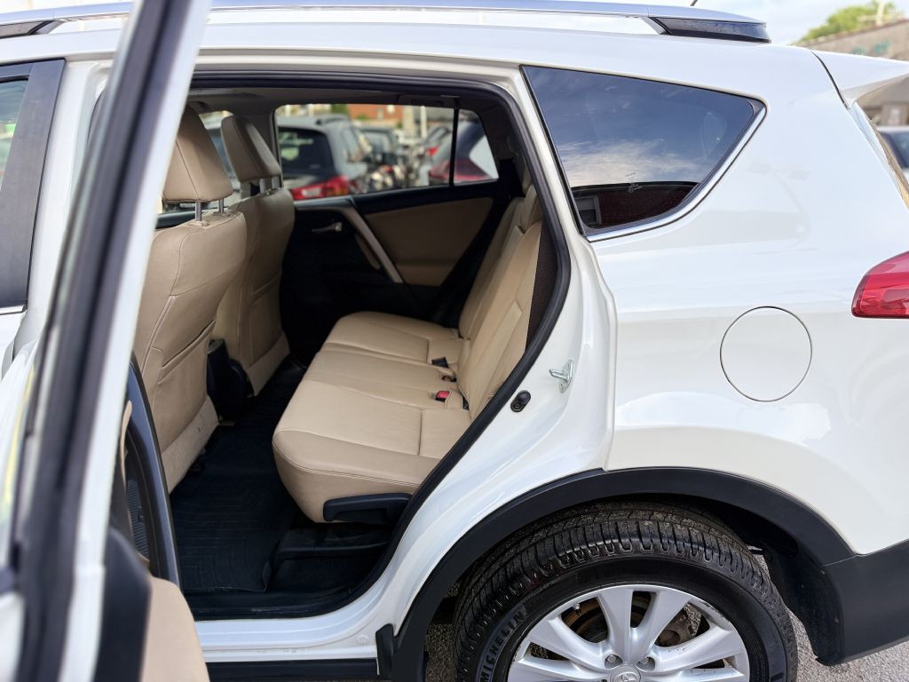 2014 Toyota Rav4 Image 22