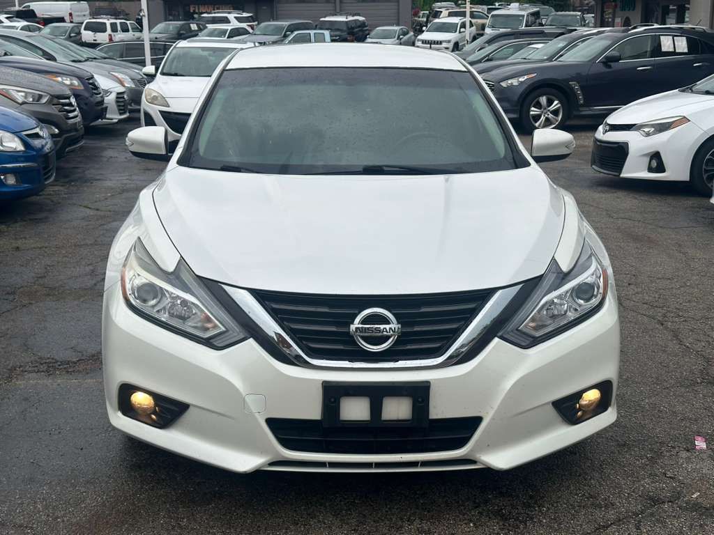 2016 Nissan Altima Image 2