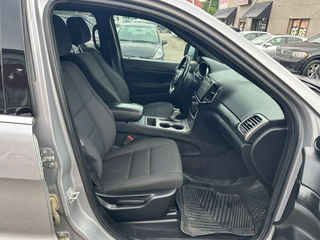2019 Jeep Grand Cherokee Image 12