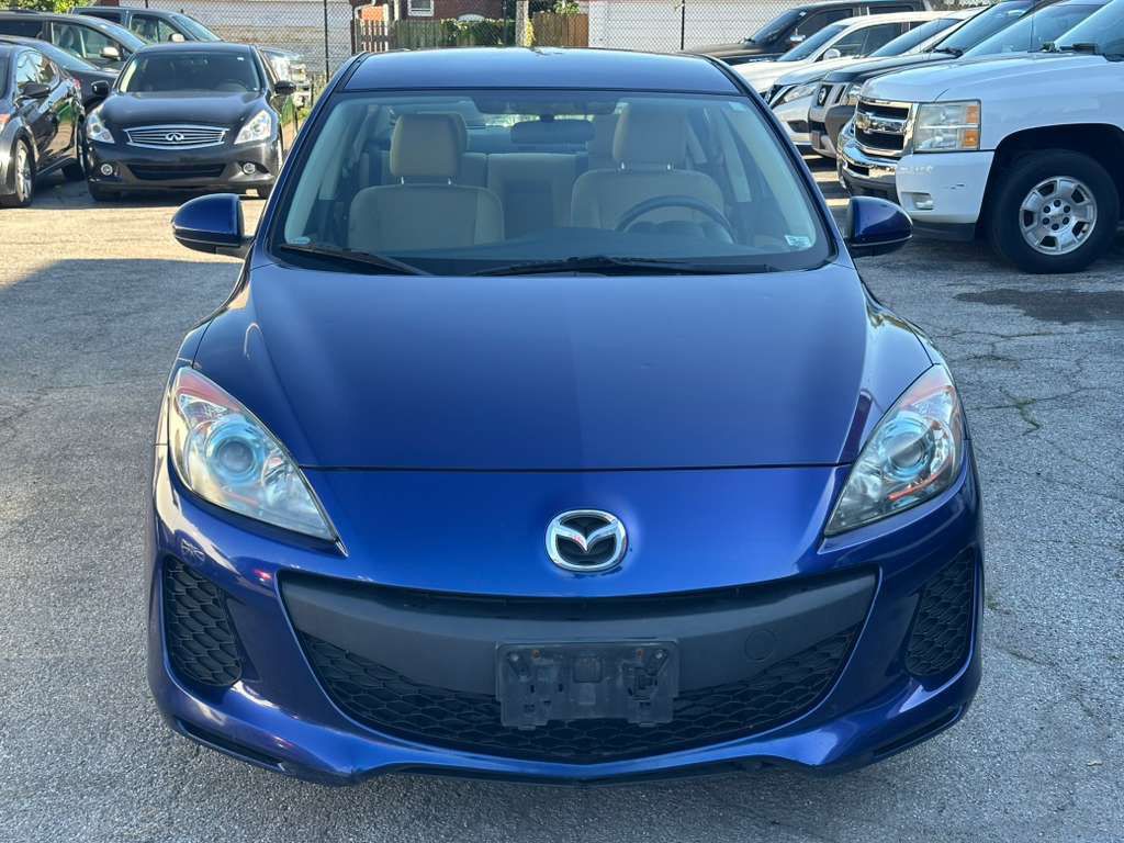 2013 Mazda Mazda3 Image 2