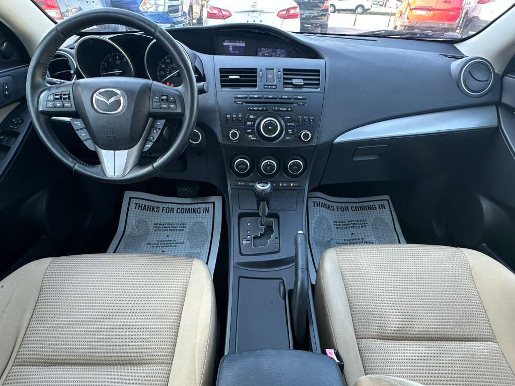 2013 Mazda Mazda3 Image 16