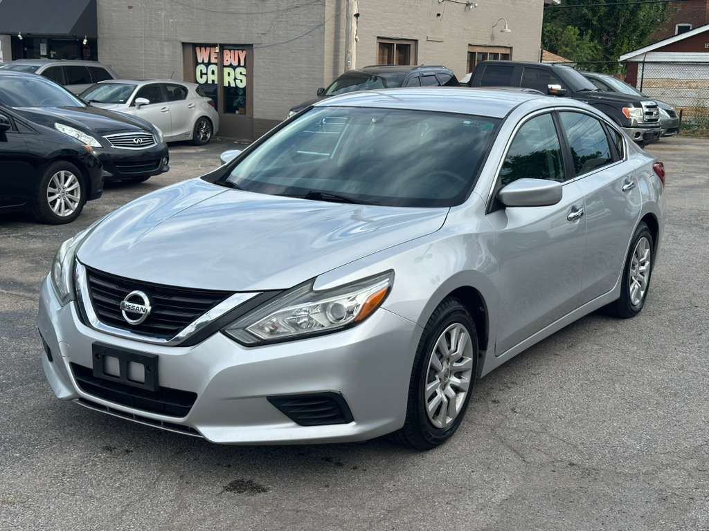 2017 Nissan Altima Image 3