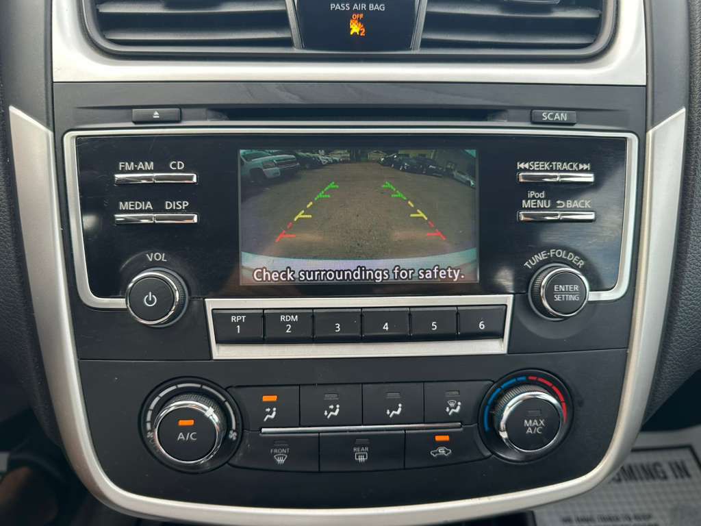 2017 Nissan Altima Image 15