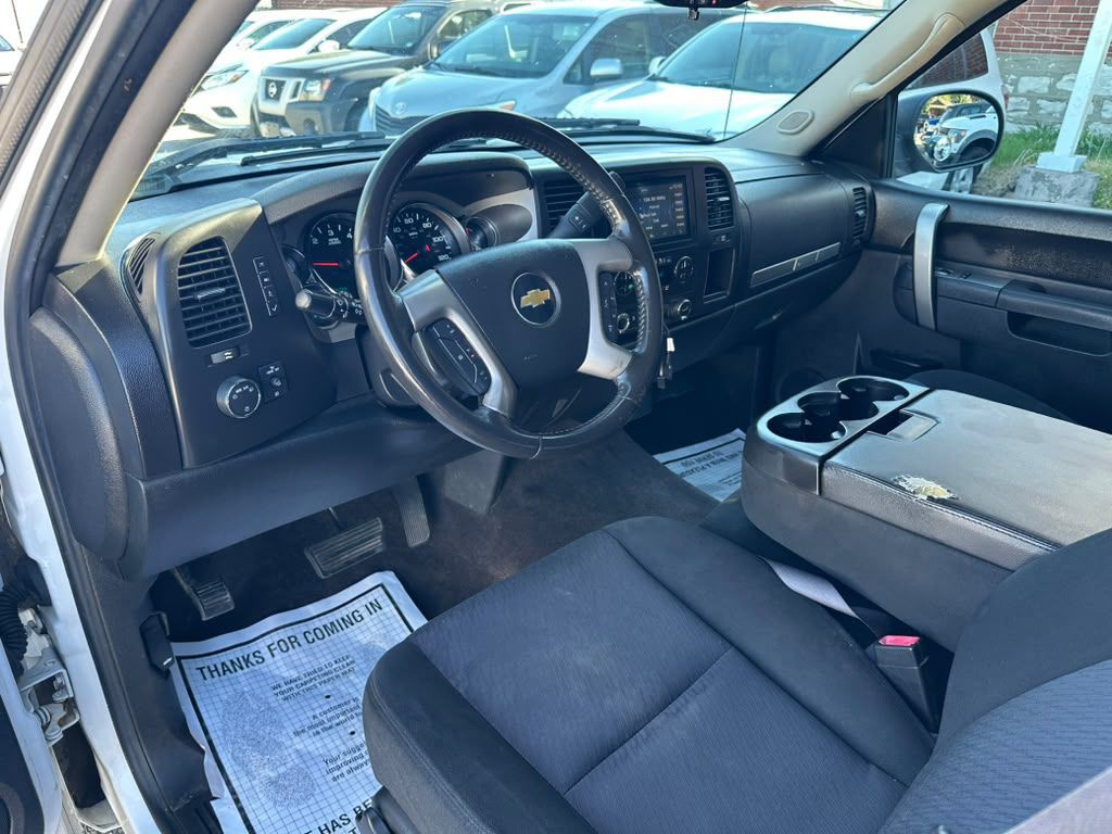 2011 Chevrolet Silverado 1500 Image 11