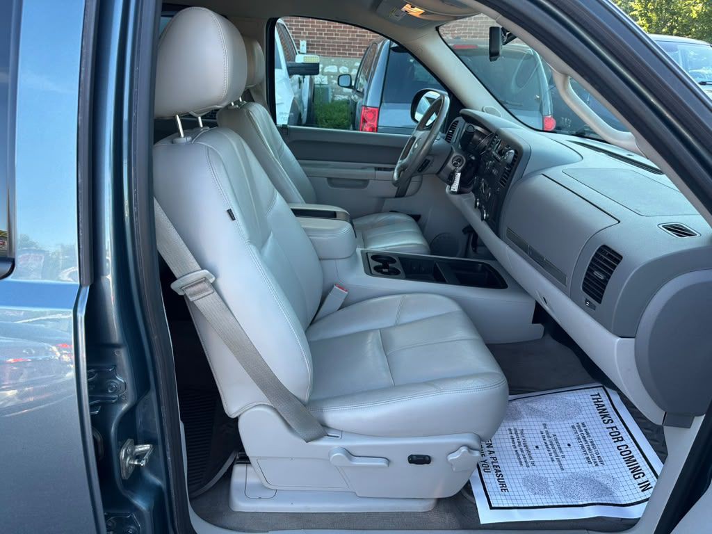 2013 Chevrolet Silverado 1500 Image 12