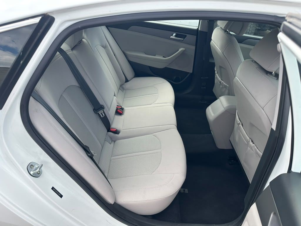 2016 Hyundai Sonata Image 20
