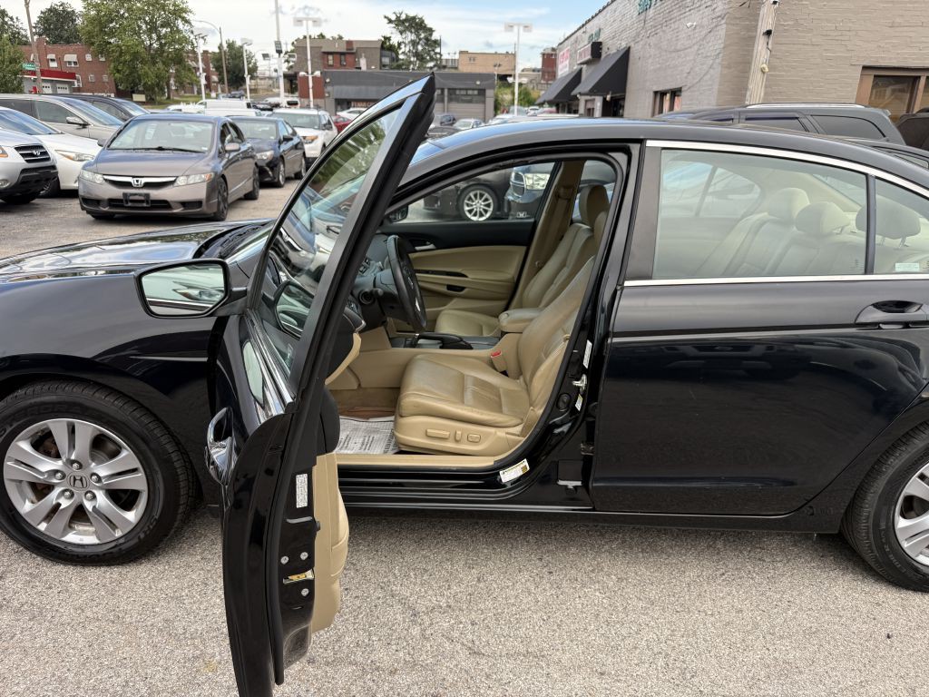 2012 Honda Accord Image 12