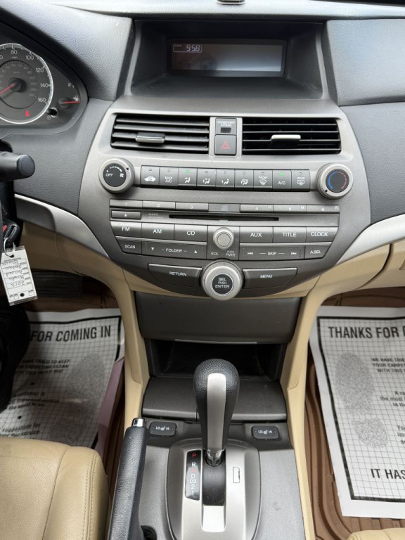 2012 Honda Accord Image 17