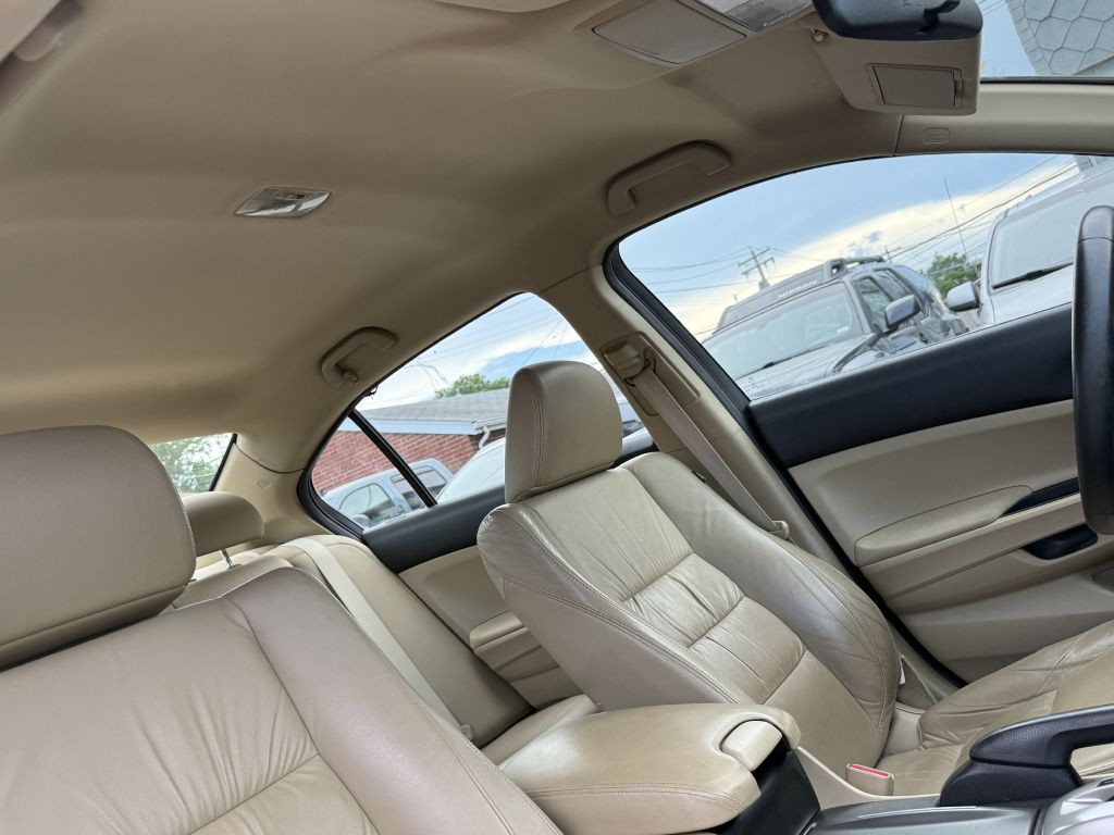 2012 Honda Accord Image 18