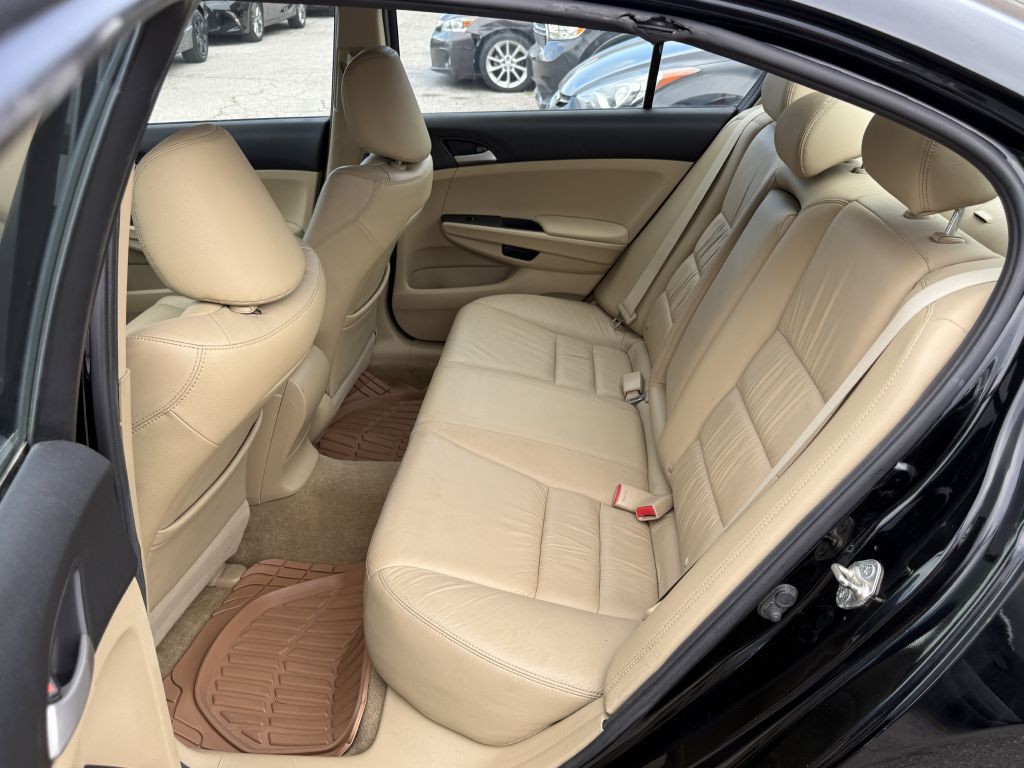 2012 Honda Accord Image 24
