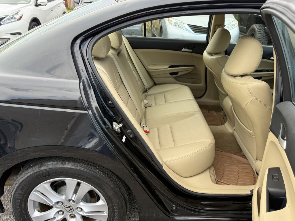 2012 Honda Accord Image 25