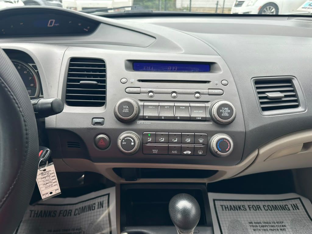 2010 Honda Civic Image 18