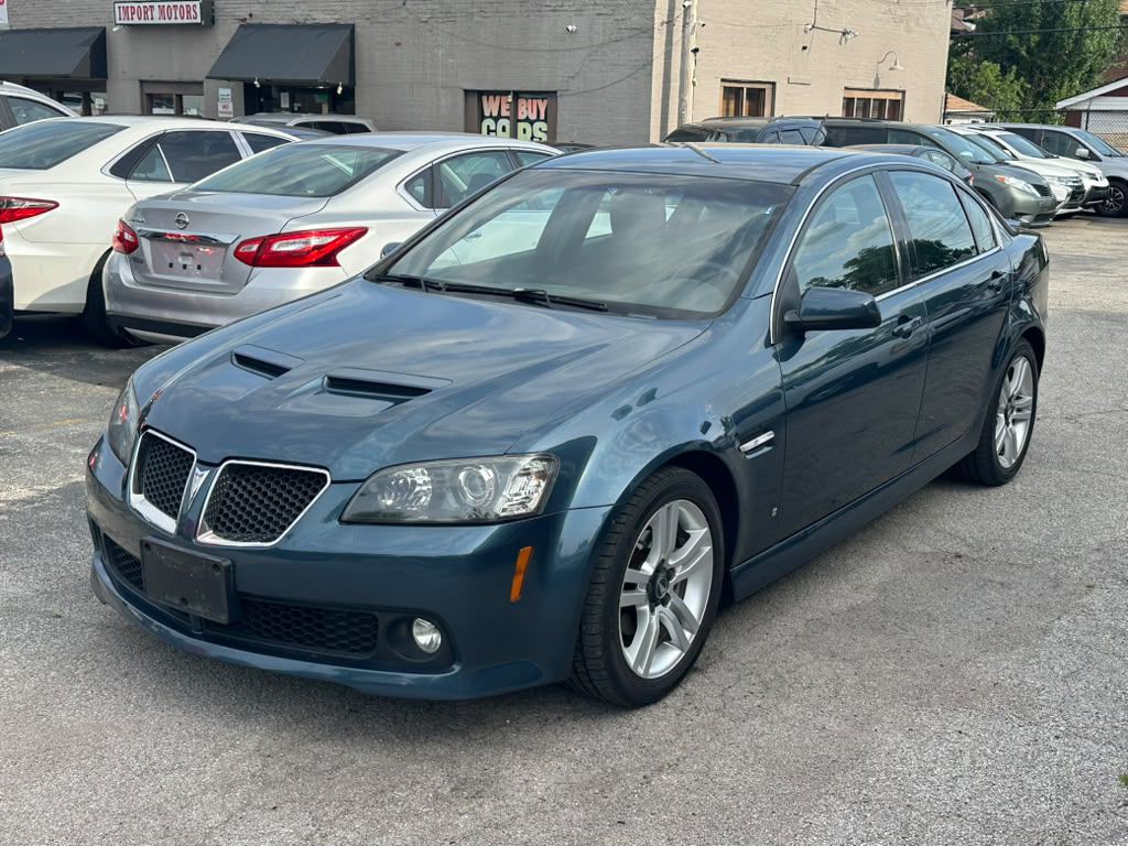 2009 Pontiac G8 Image 3