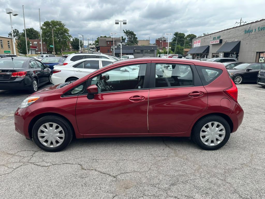 2016 Nissan Versa Image 5
