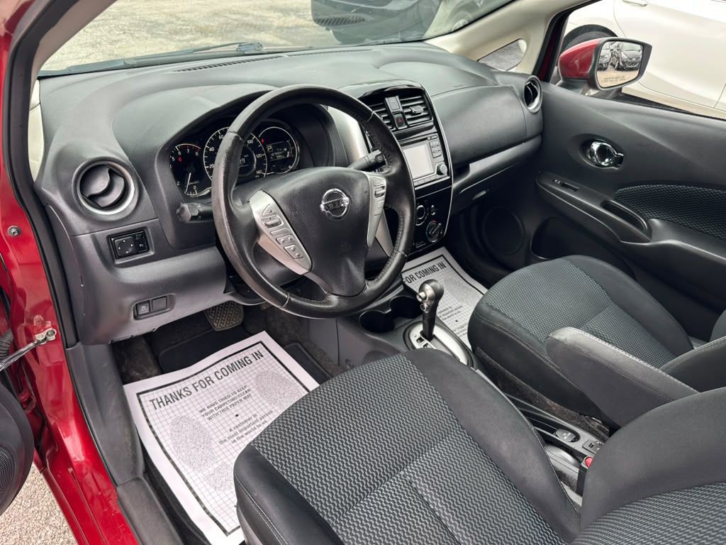2016 Nissan Versa Image 11