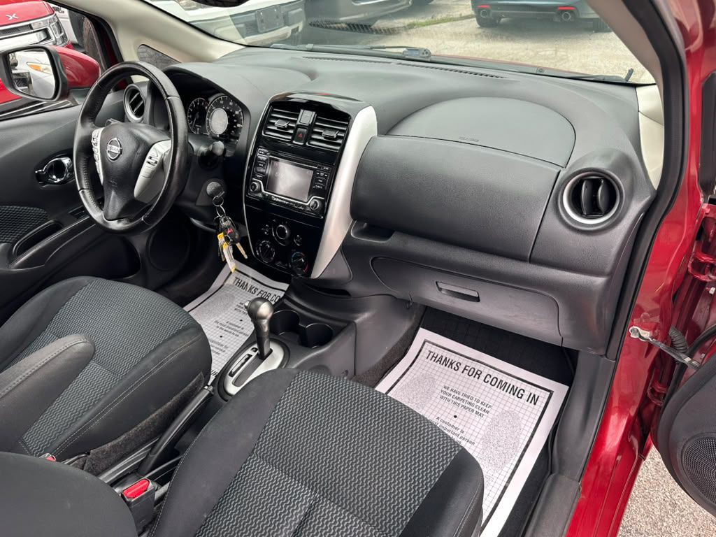 2016 Nissan Versa Image 14