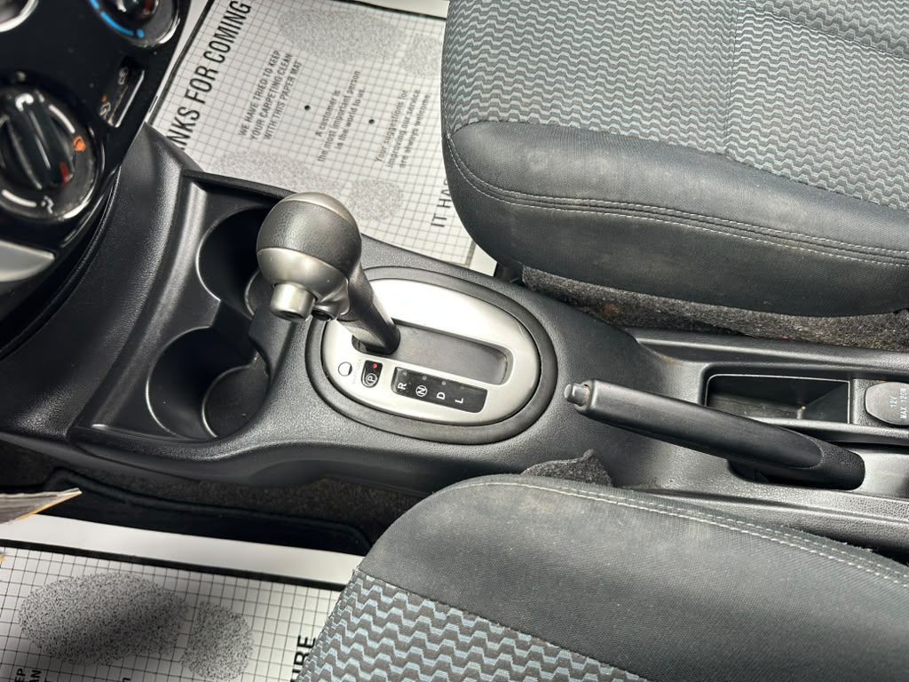 2016 Nissan Versa Image 19