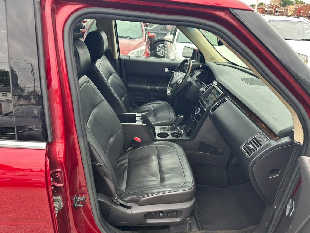 2019 Ford Flex Image 12
