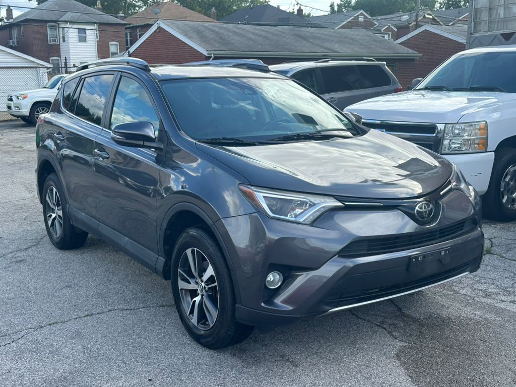 2018 Toyota Rav4 Image 1