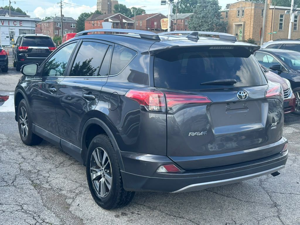 2018 Toyota Rav4 Image 6