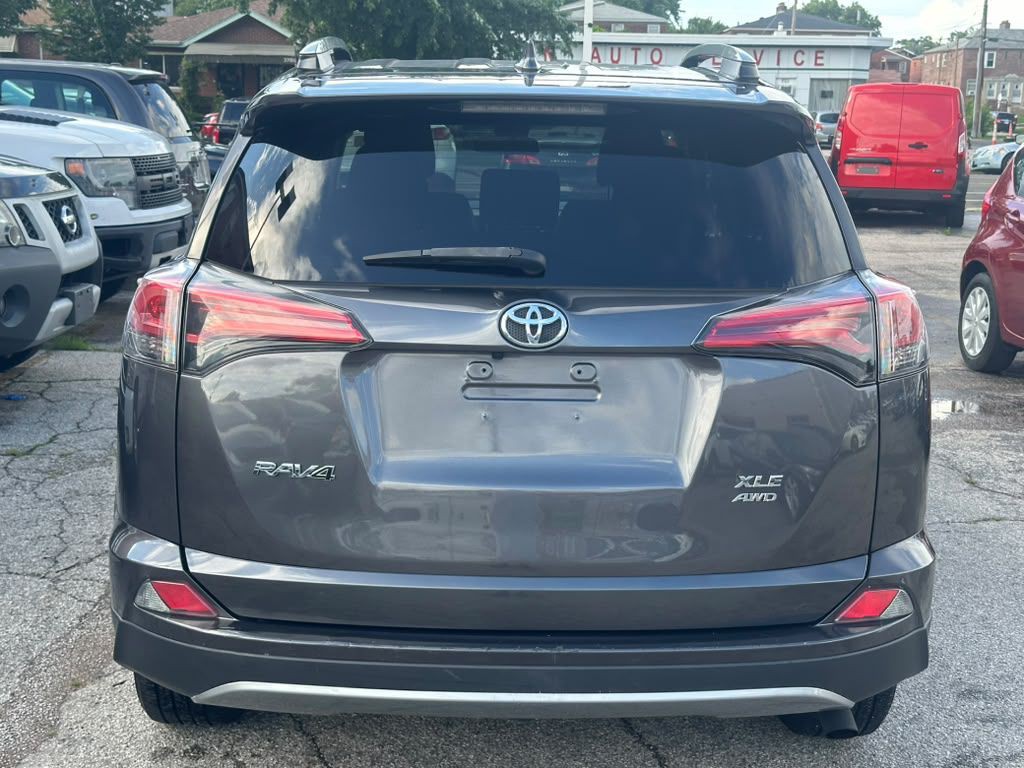 2018 Toyota Rav4 Image 7