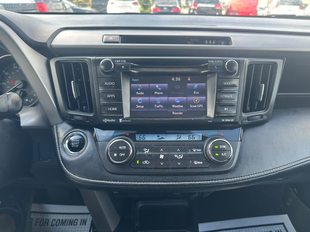 2018 Toyota Rav4 Image 16