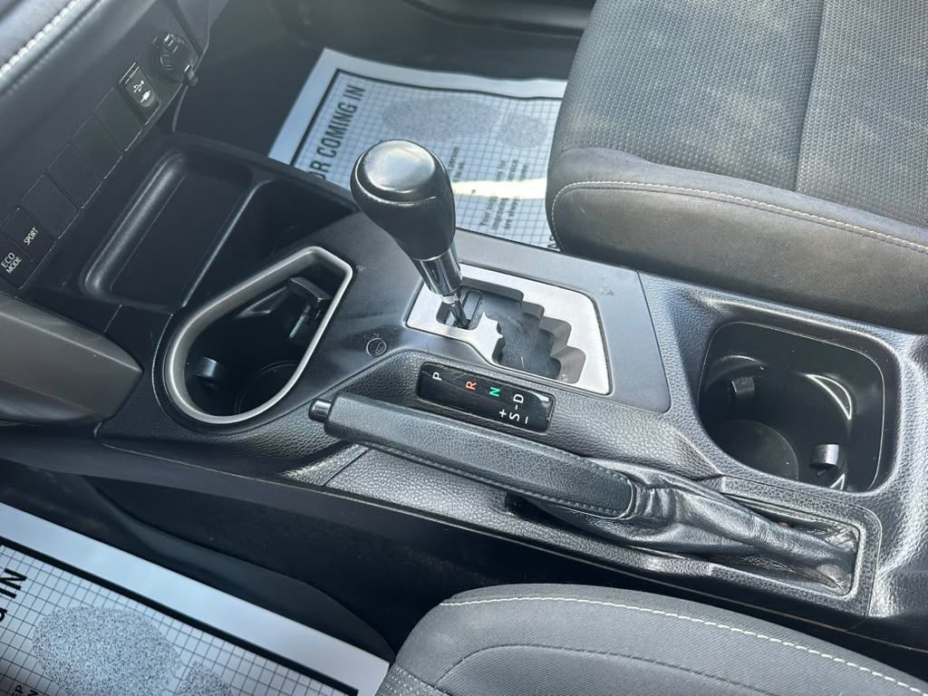 2018 Toyota Rav4 Image 18