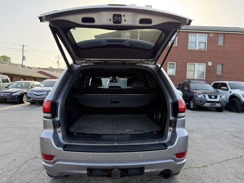 2017 Jeep Grand Cherokee Image 8