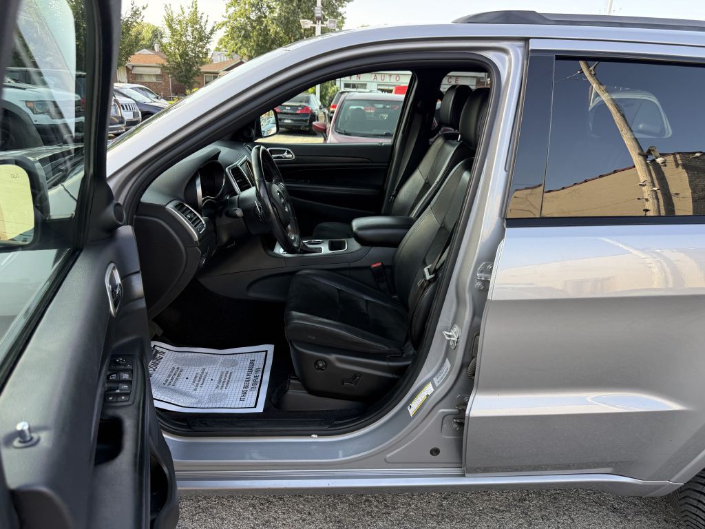2017 Jeep Grand Cherokee Image 12