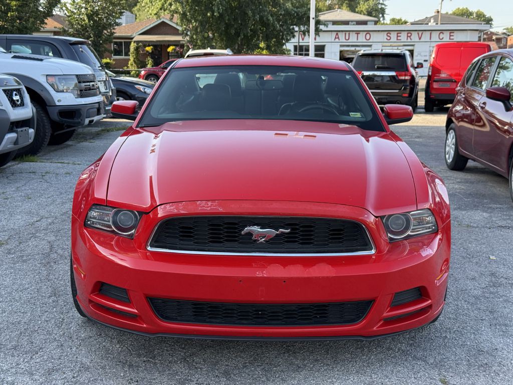 2014 Ford Mustang Image 2