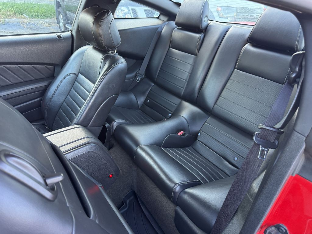 2014 Ford Mustang Image 21