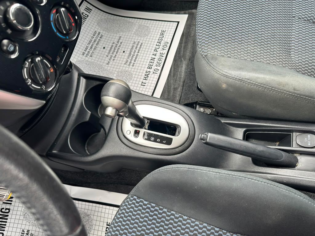 2015 Nissan Versa Image 18